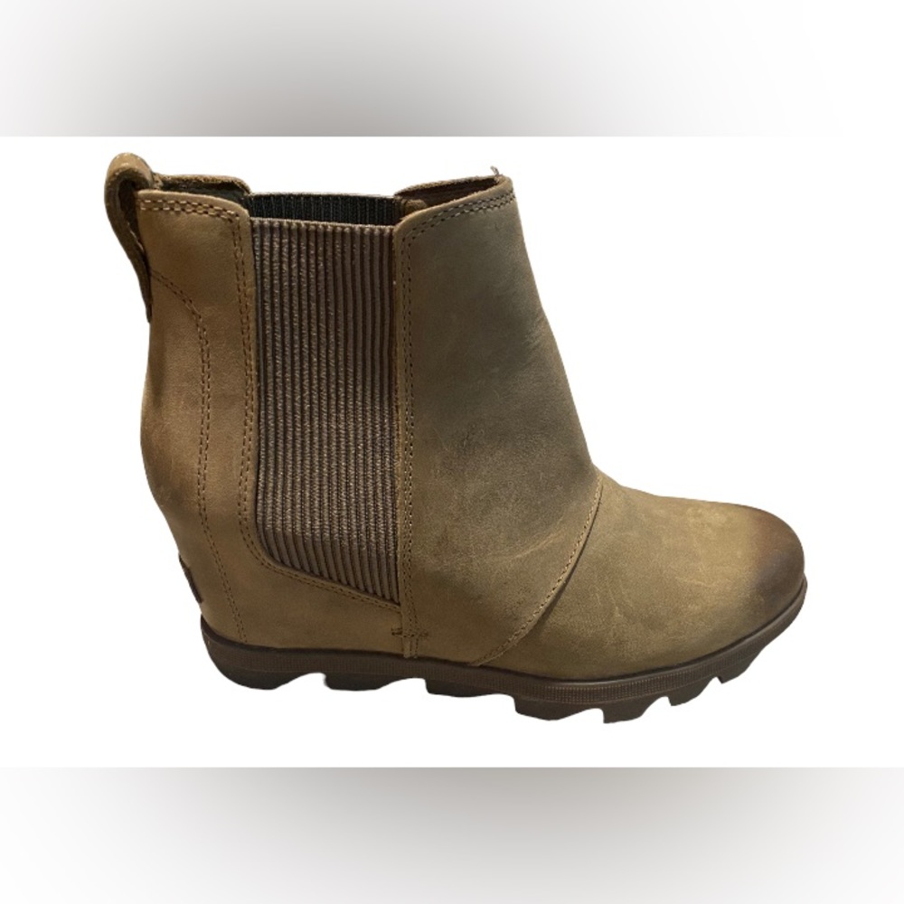 Sorel Joan of arctic wedge Chelsea boot